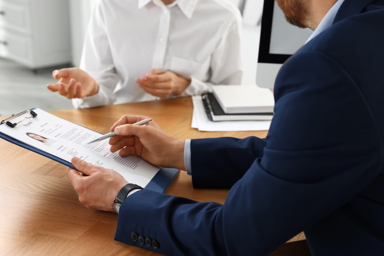 Jak wpisać w CV obecną pracę